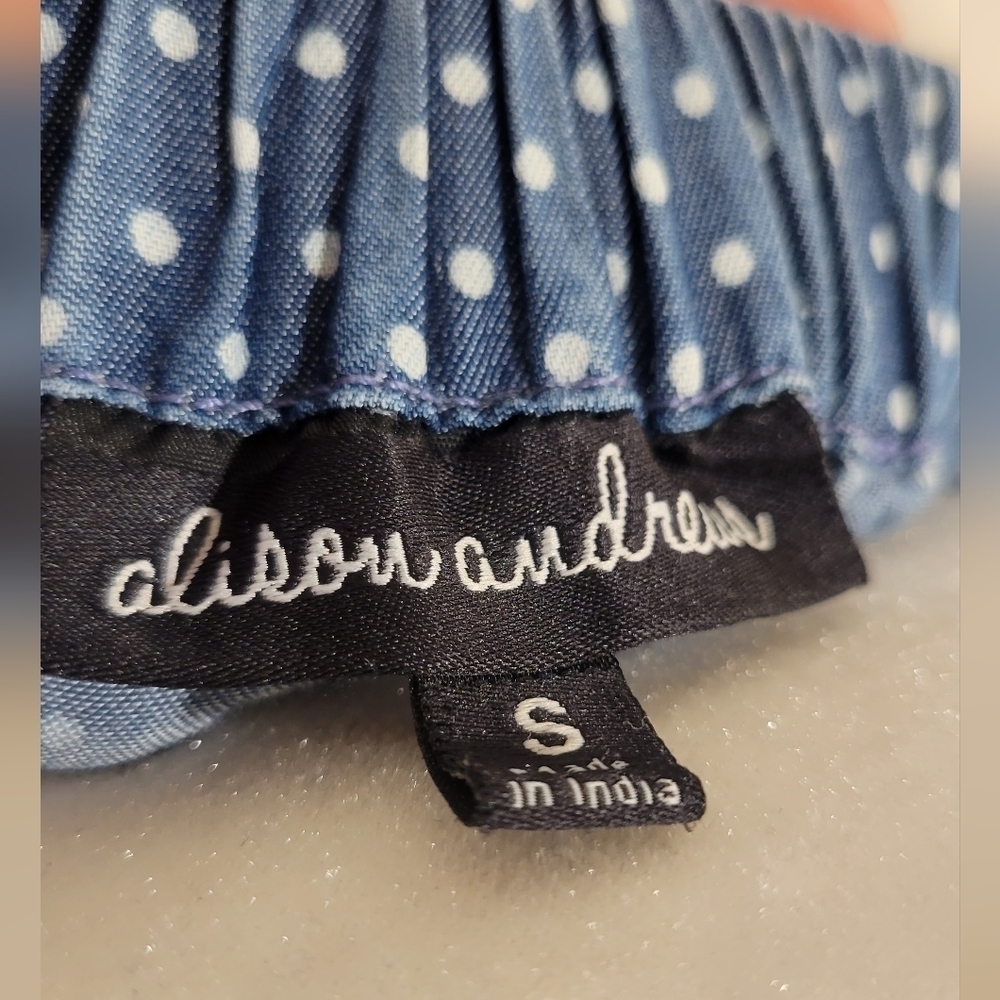 Alison Andrew Denim Blouse Cold Shoulders Color: Blue Size S - Picture 4 of 5